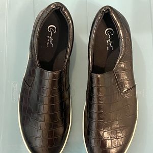 Black print loafers